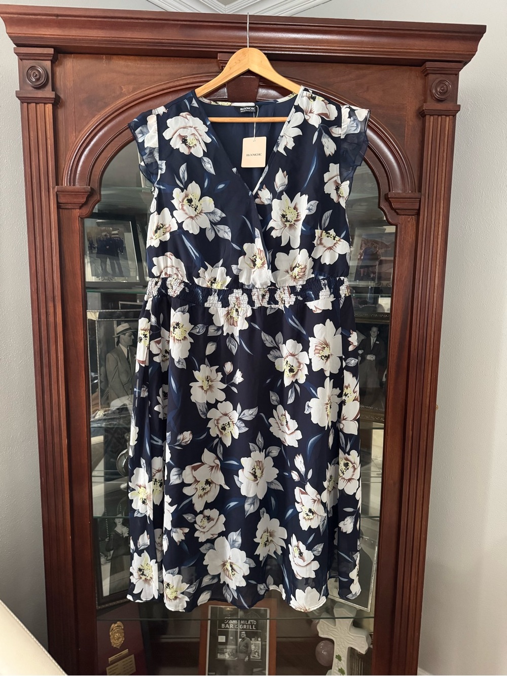 NWT BloomChic Navy Floral Wrap-Style Midi Dress. Plus size 18/20